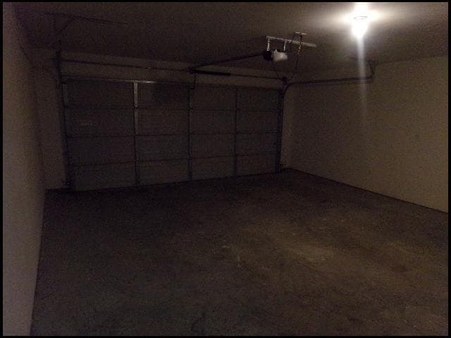 Building Photo - 6097 Saddle Hill Dr