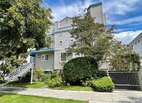 Building Photo - 315 Cameron Pl