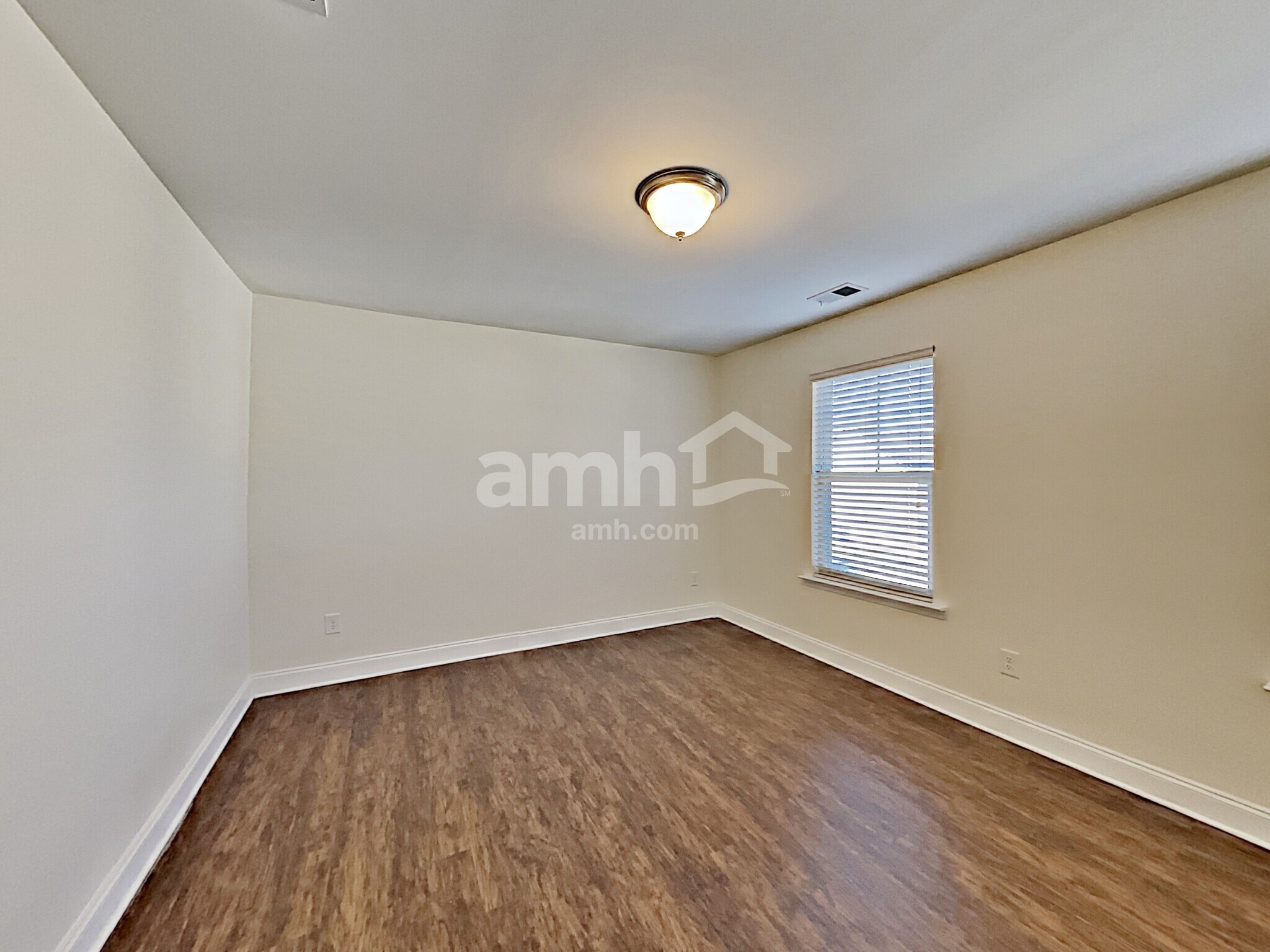 Building Photo - 413 Juniper Bluff