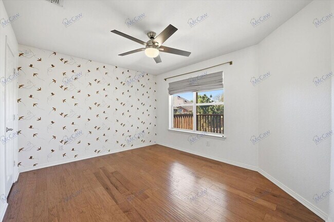 Building Photo - 2701 Stone Creek Dr