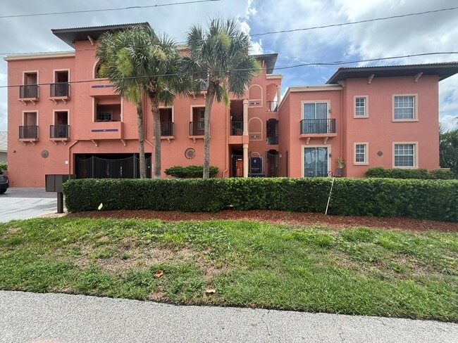 Primary Photo - 1344 Mediterranean Dr
