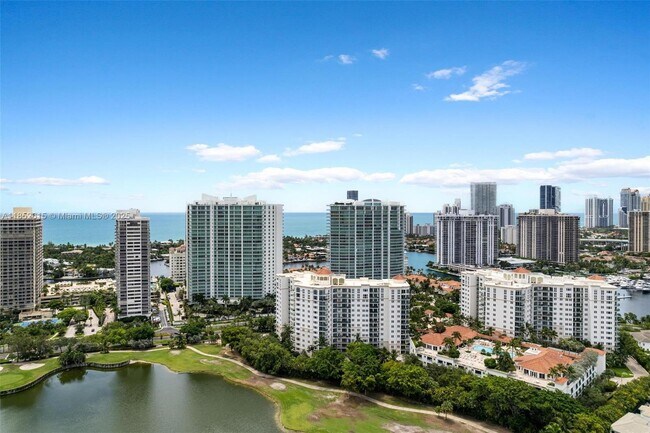 Building Photo - 20000 E Country Club Dr