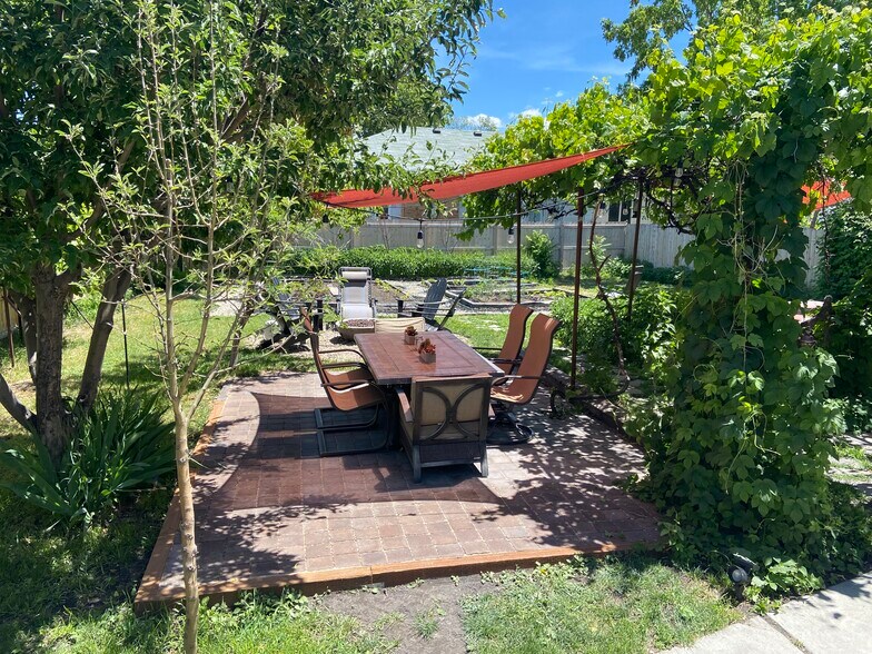 Building Photo - 2141 S 500 E