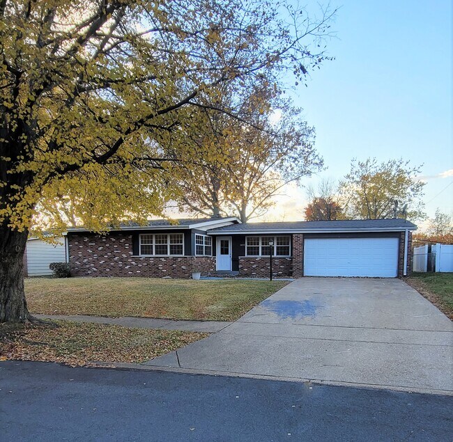 Primary Photo - 1695 Bay Meadows Dr