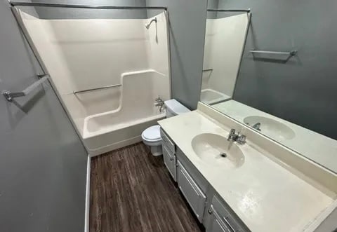 Primary Photo - 3809 McDonald Rd