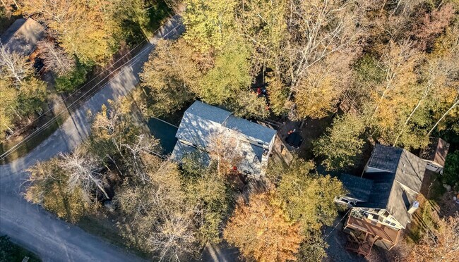 Building Photo - 223 Paxinos Dr