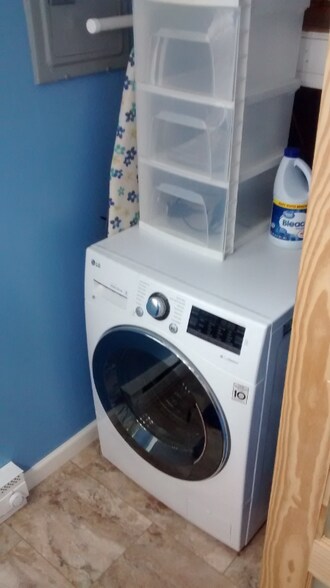 Building Photo - 30 Keller Dr