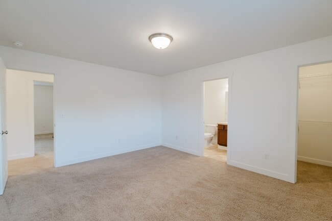 Building Photo - 2805 Alyssa Ct SE