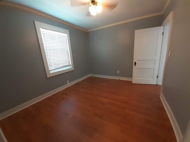 Building Photo - 2001 Highland Ave