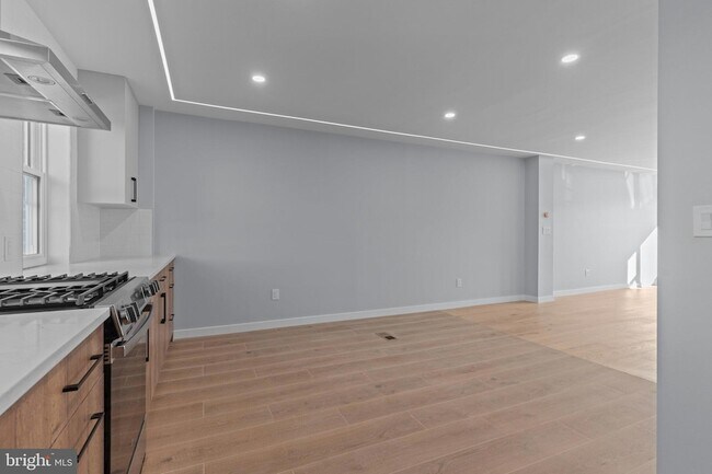 Building Photo - 3586 Dows Rd