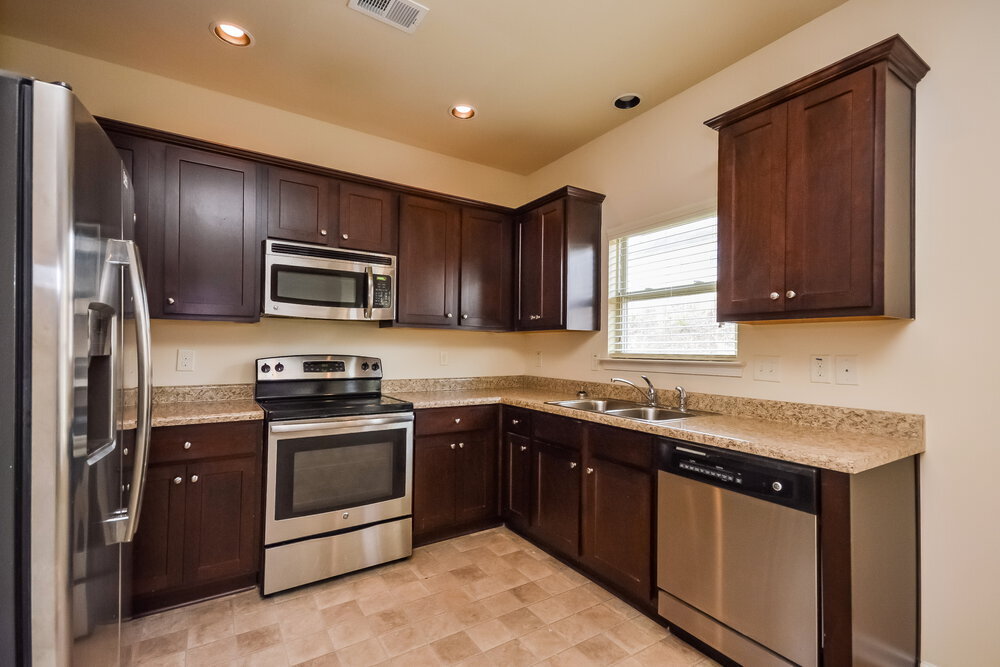 Building Photo - 364 Easley Dr SE