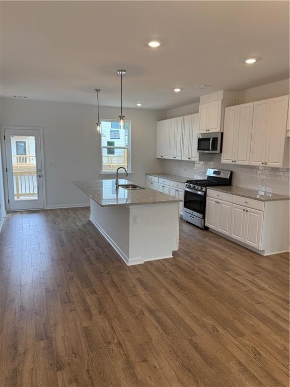 Building Photo - 407 Nix Ln