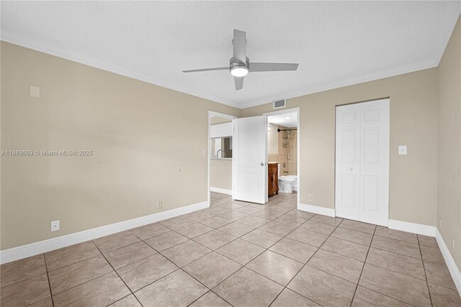 Building Photo - 8120 Geneva Ct