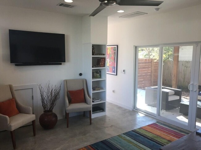 Building Photo - 5517 Avenue G