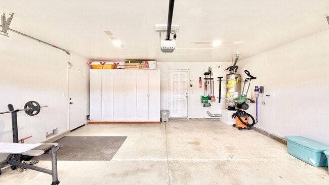 Building Photo - Lovely Single-Story Home in the Friendly and Desirable Lake Rancho Viejo Community of Fallbrook!