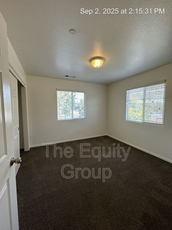 Building Photo - 2238 W Lark Ave