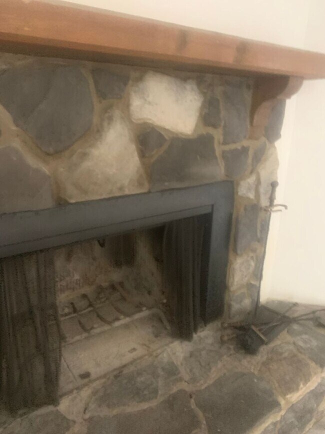 Building Photo - 4804-4806