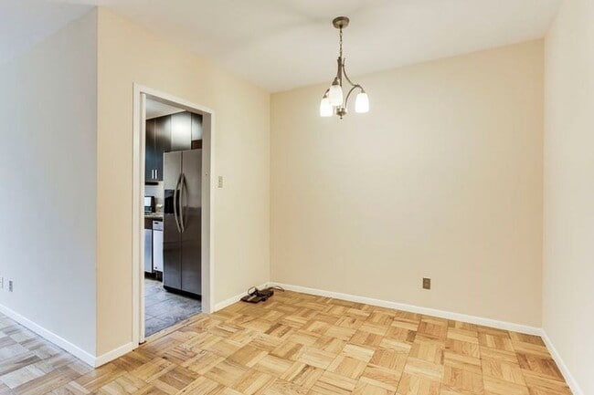 Building Photo - 4200 Cathedral Ave NW
