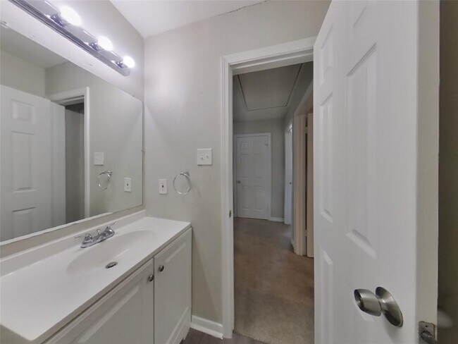 Building Photo - 21114 Southern Colony Ct