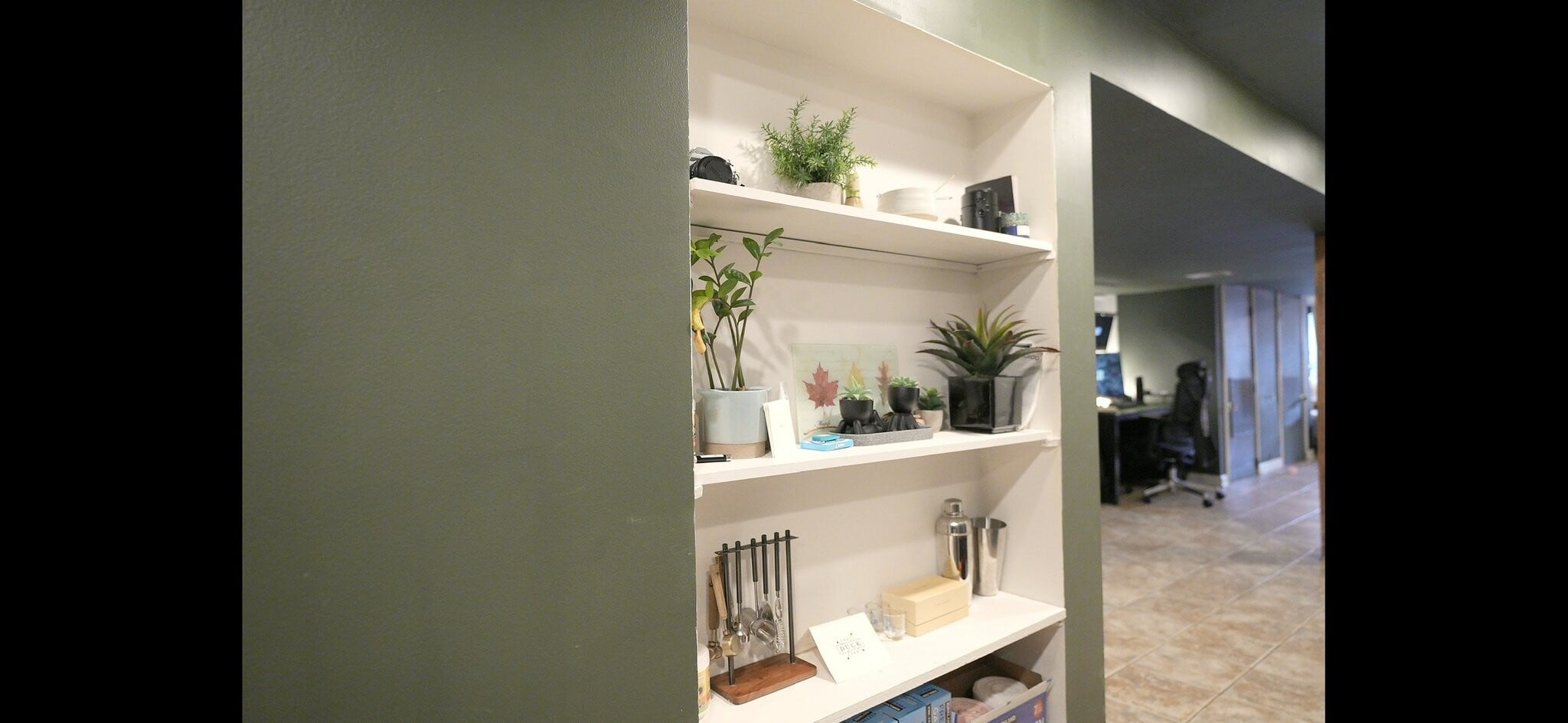 Building Photo - 2333 S Hoyne Ave