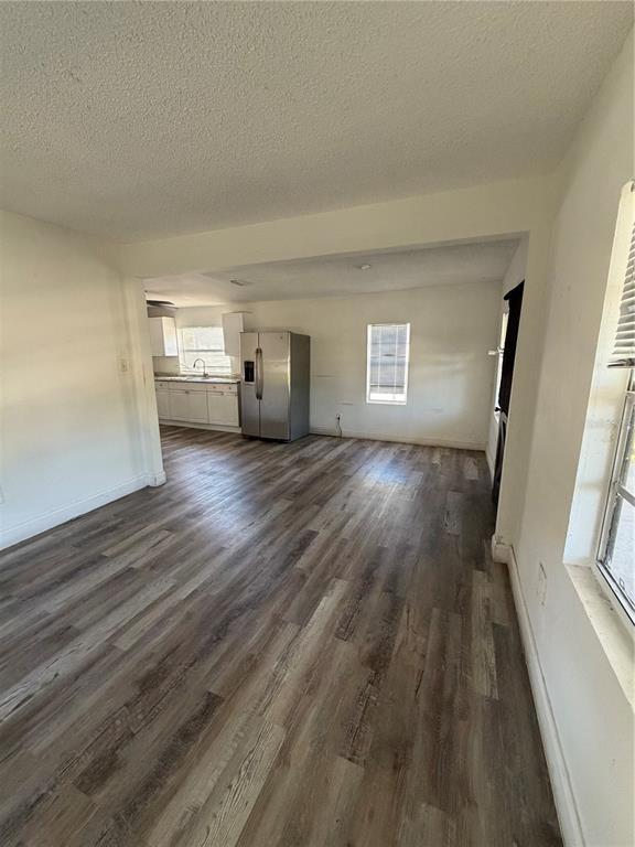 Building Photo - 4231 E Curtis St