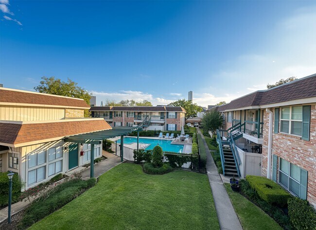 Building Photo - 845 Augusta Dr