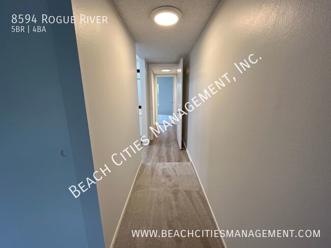 Building Photo - 8594 Rogue River Ave