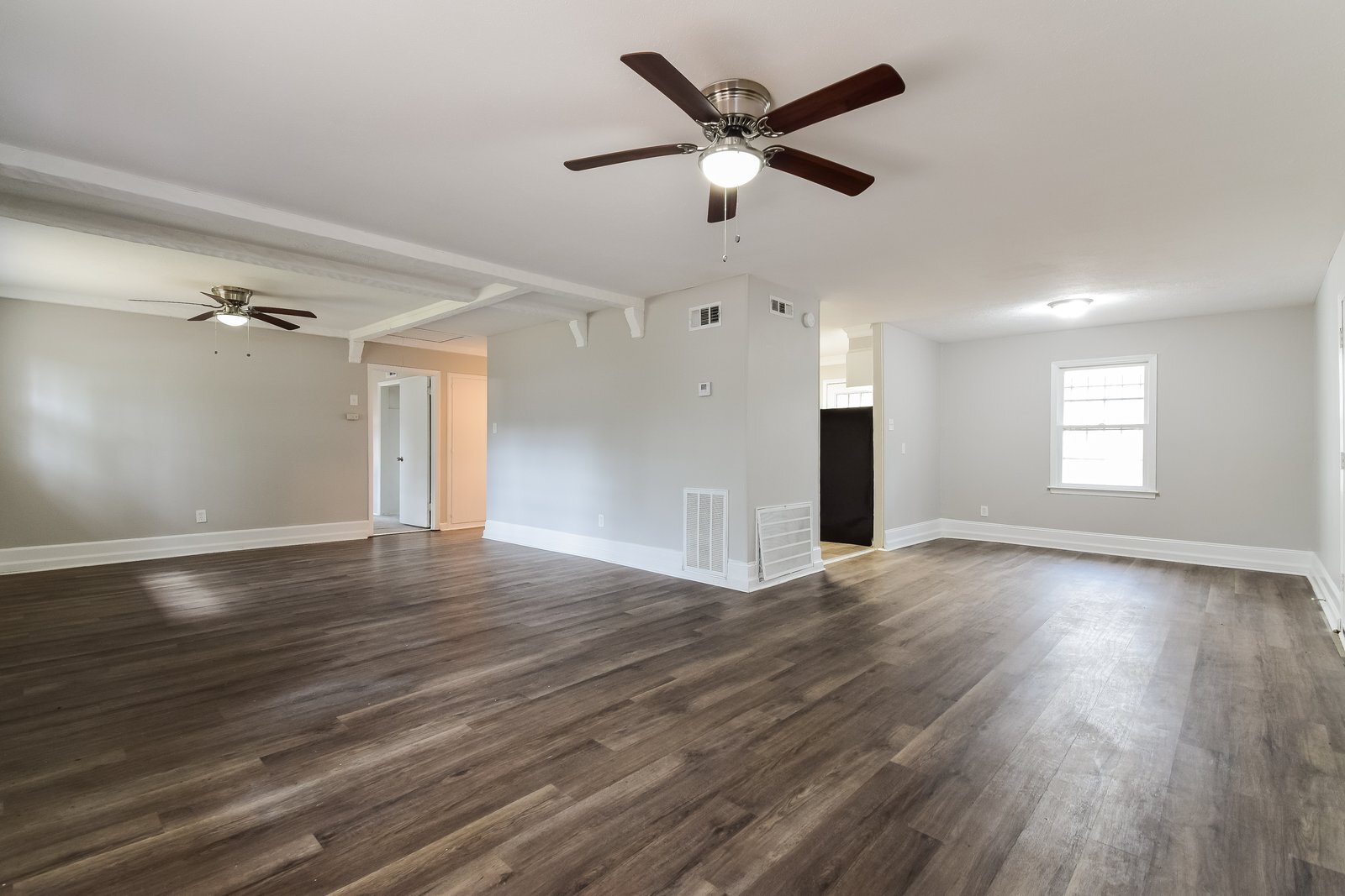 Building Photo - 5614 Grove Ave