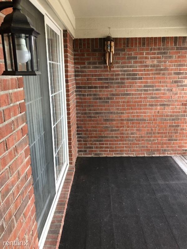 Building Photo - 52165 Naugatuck Dr