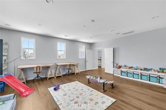 Building Photo - 6895 Guinevere Ct