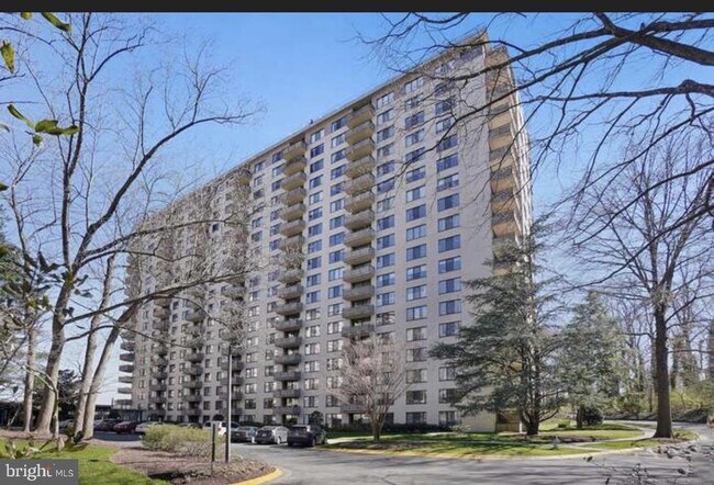 Building Photo - 5225 Pooks Hill Rd