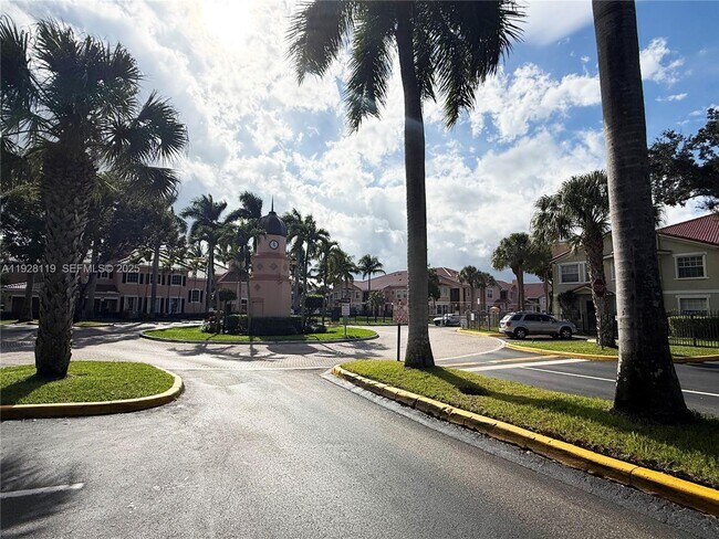 Building Photo - 308 Belmont Ln