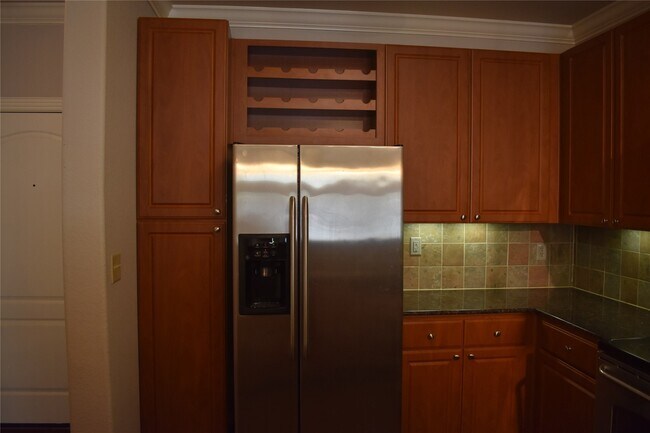 Building Photo - 1711 Old Spanish Trl