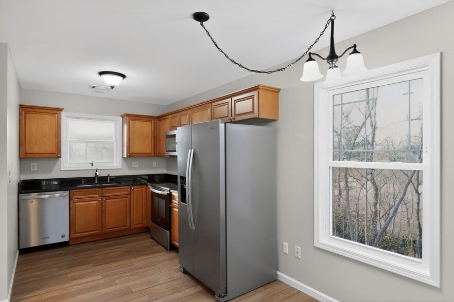 Building Photo - 143 Vernon Lewis Trl