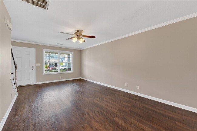 Building Photo - 343 Sam Houston Cir