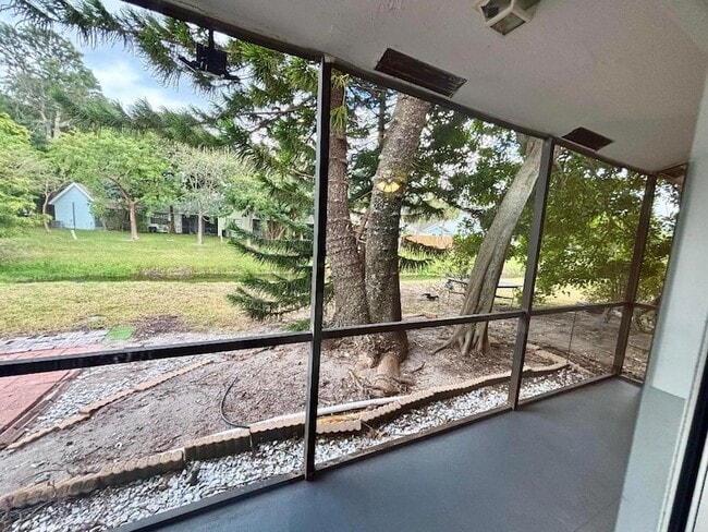 Building Photo - 1298 NW 15th Ave