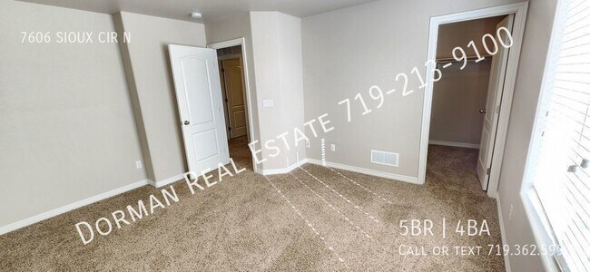 Building Photo - Single Family with Chef Kitchen