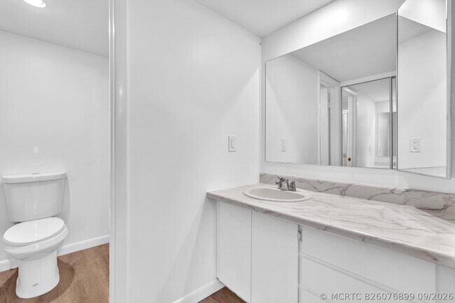 Building Photo - 3650 Whitehall Dr