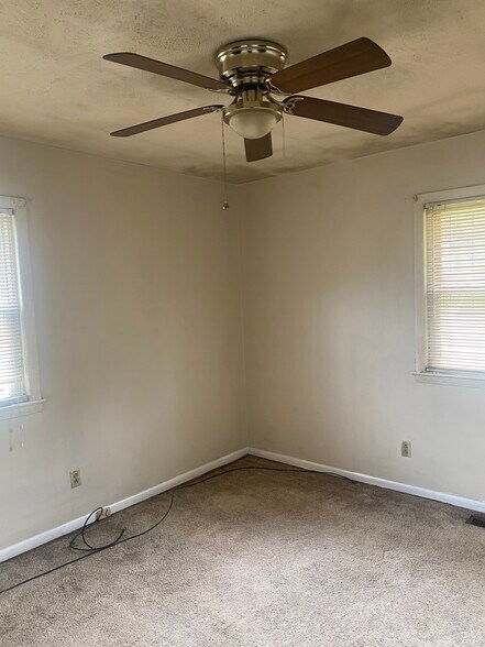 Building Photo - 6165 Timberland Dr