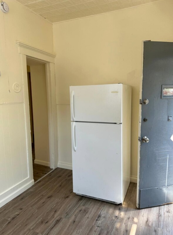 Building Photo - 120-122 Grand Ave