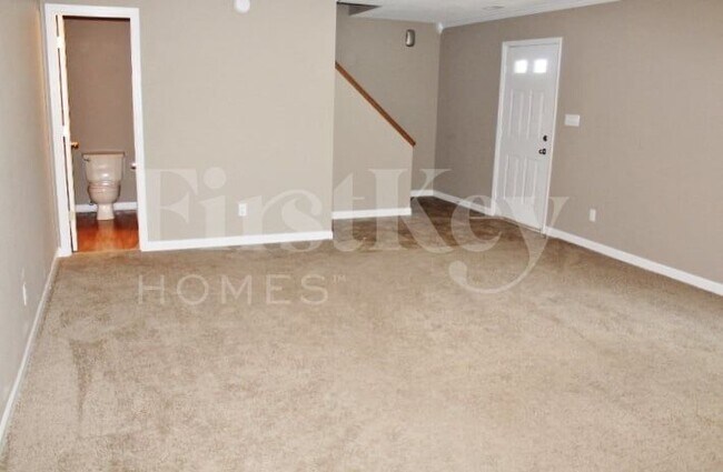Building Photo - 107 Azalea Dr