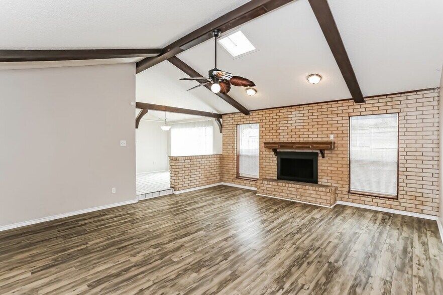 Building Photo - 2859 Hitson Ln