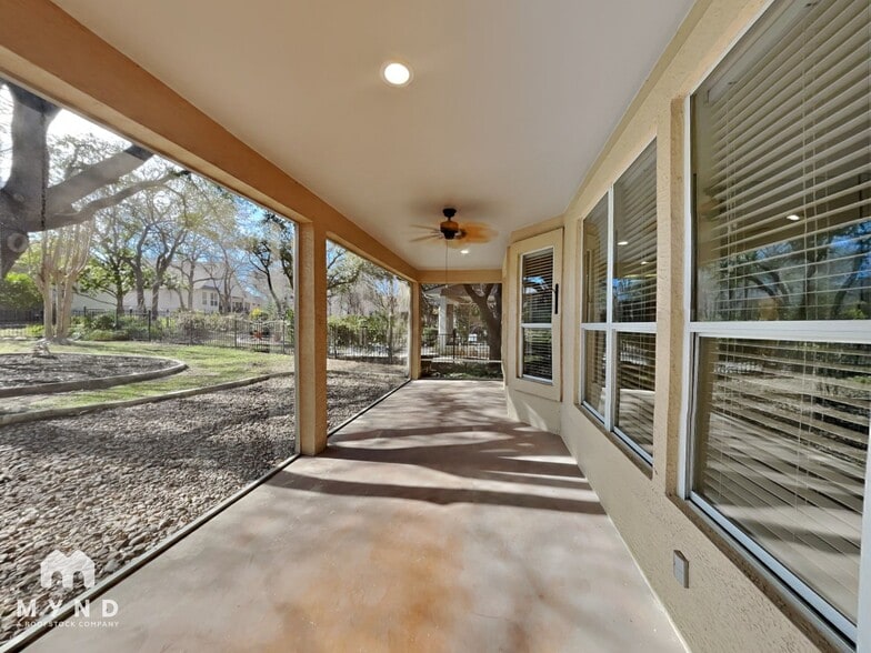 Building Photo - 288 Whispering Wind Dr