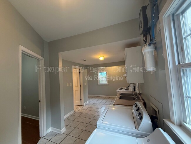 Building Photo - 4 Woodall Court