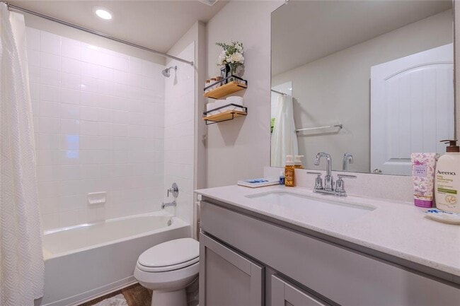 Building Photo - 178 Coralbean Dr