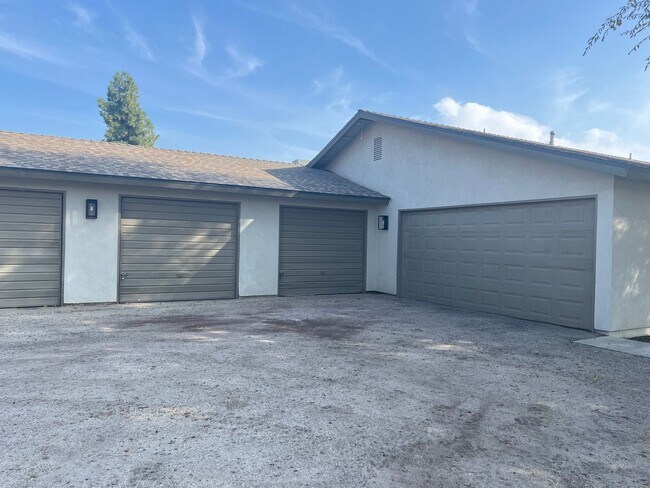 Building Photo - 6811 Klamath Way
