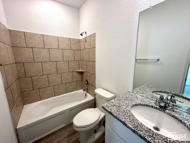 Building Photo - 1228 Treehouse Ln