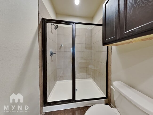 Building Photo - 226 Kaspar Way