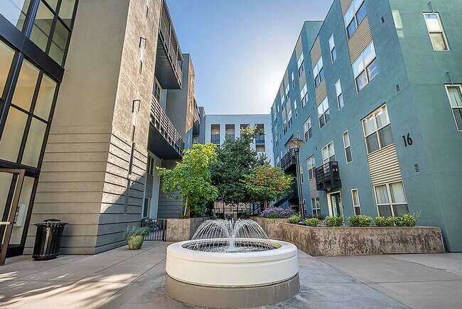 Building Photo - 101 San Fernando