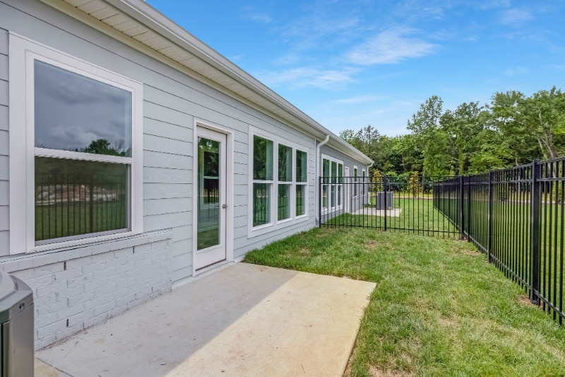 Building Photo - 2041 Grace Johns Cir